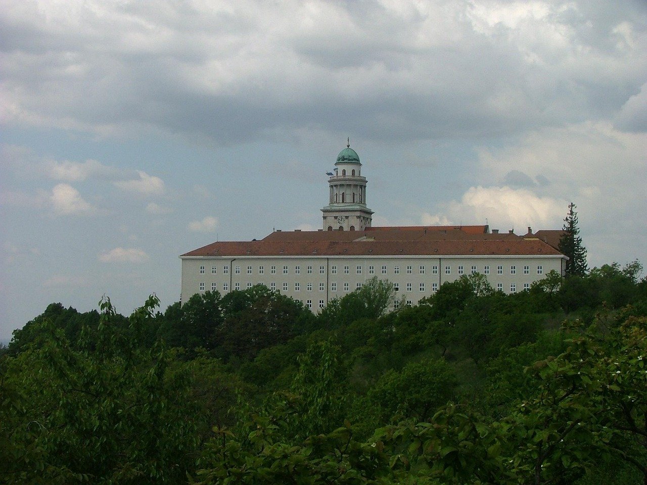 Pannonhalma iskola